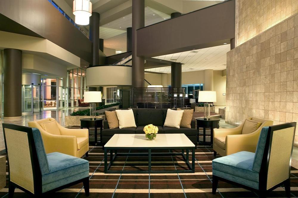 Sheraton Arlington Hotel Exterior foto